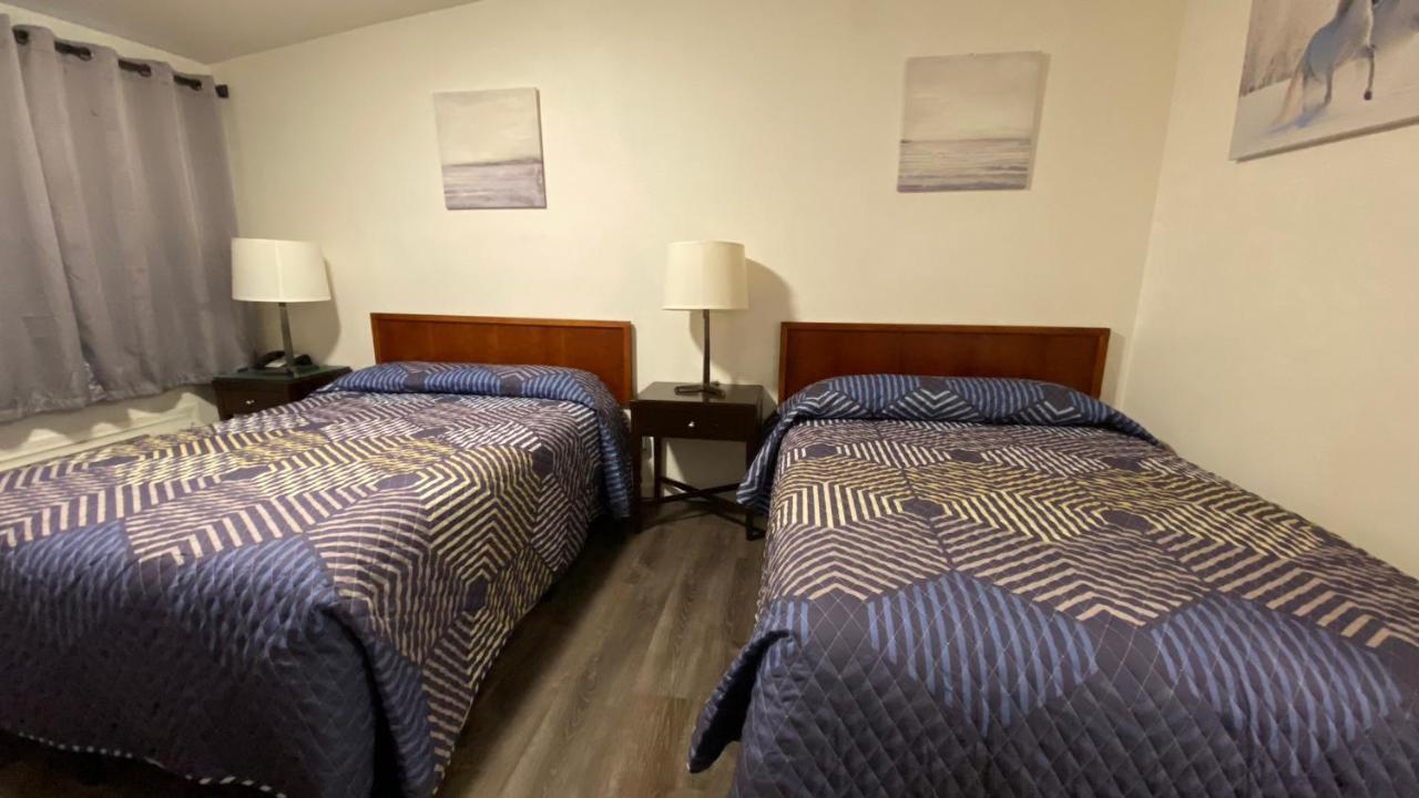 Golden Kent Motel Eksteriør billede